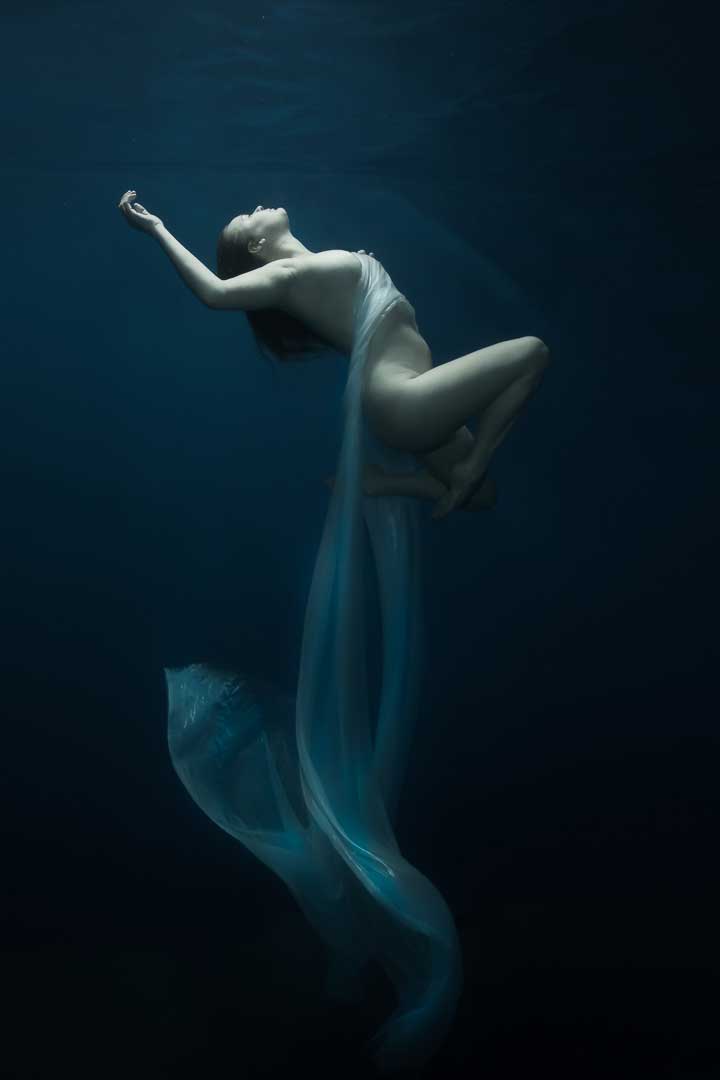 alastair-scarlett-underwater-portrairt-1b