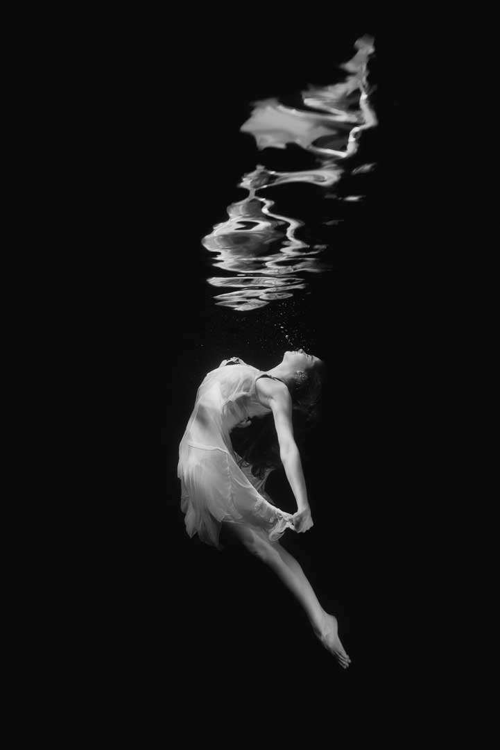 alastair-scarlett-underwater-portrairt-3